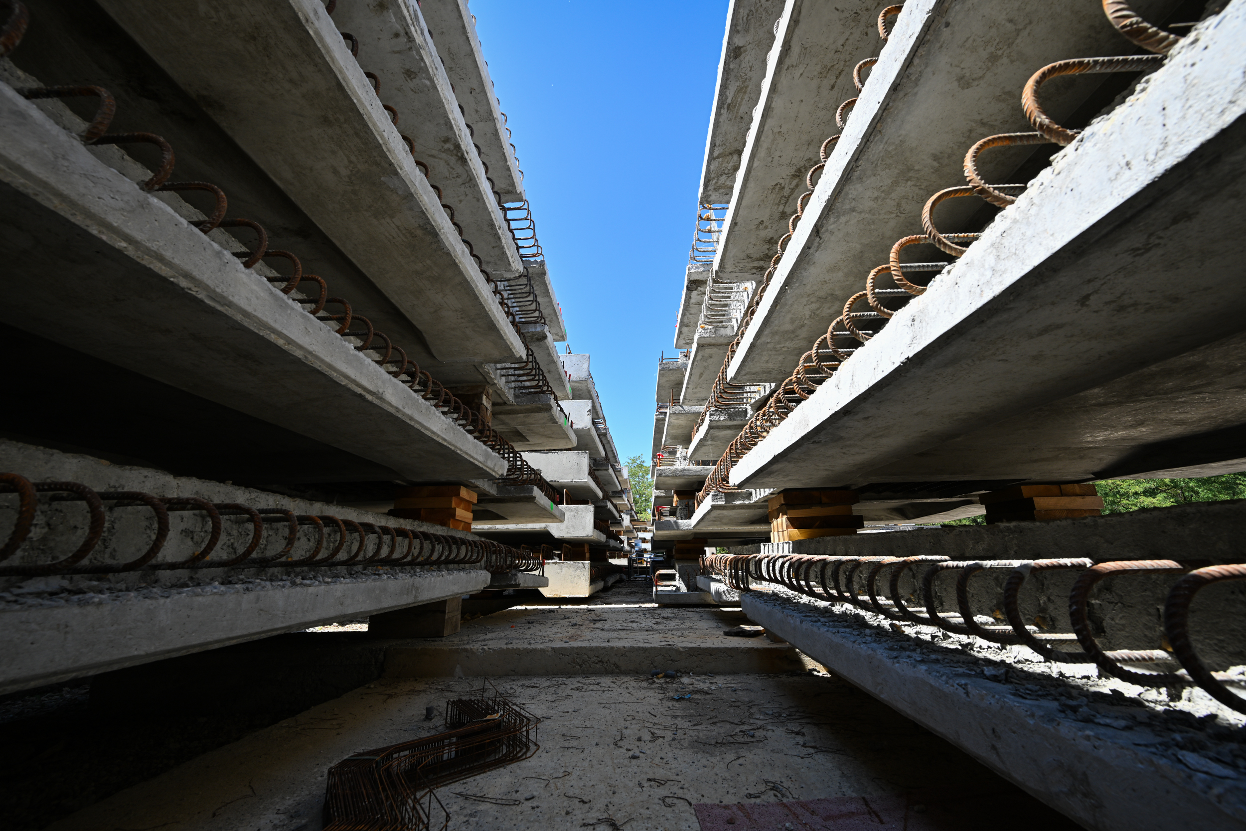 Intérieur d'un caisson de viaduc en construction